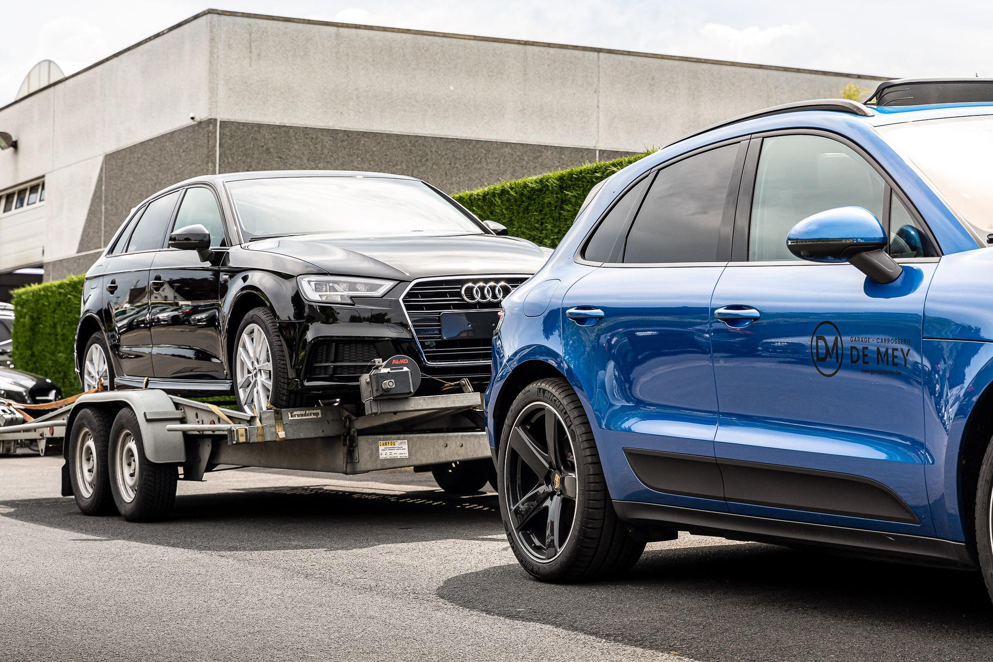 Wagen die getransporteerd wordt